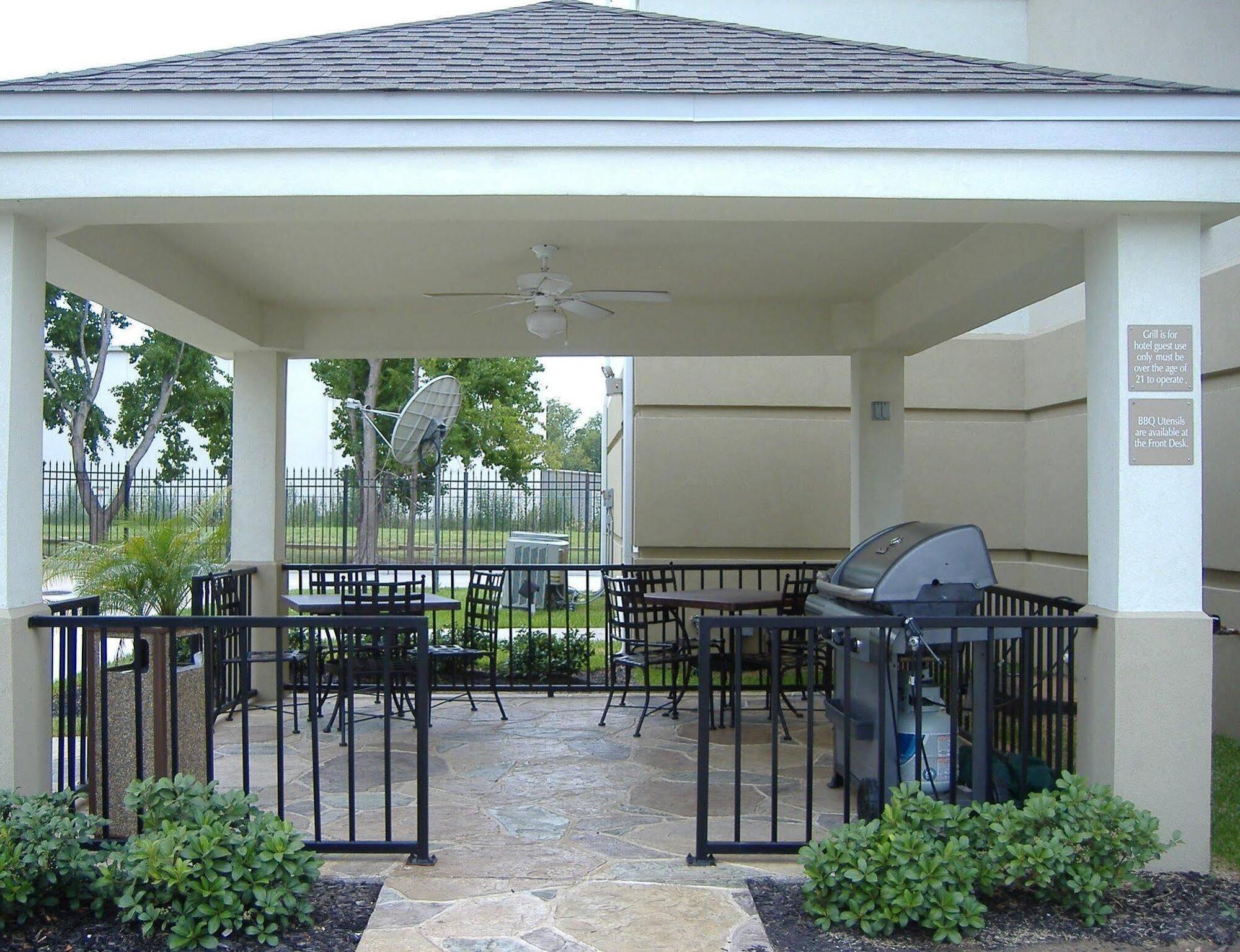 Candlewood Suites Houston Medical Center By Ihg Exterior photo
